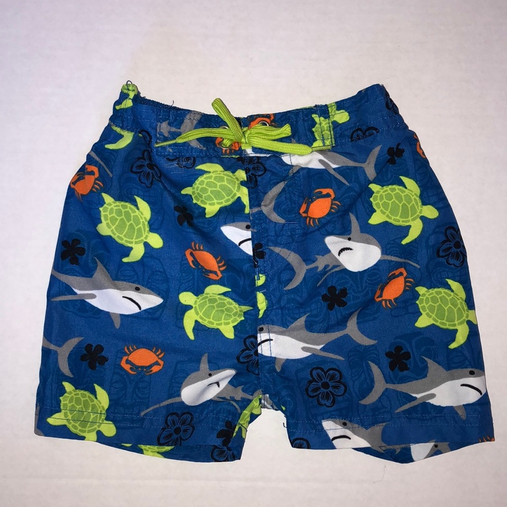 Swim trunks UV protection